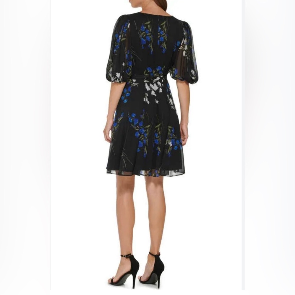Black Floral V-Neck Tie-Waist Dress - Picture 3 of 11